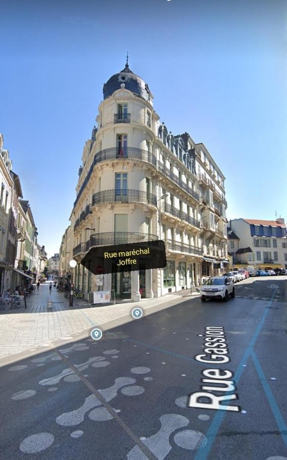T2 Bis Quartier Chateau De Pau Buitenkant foto